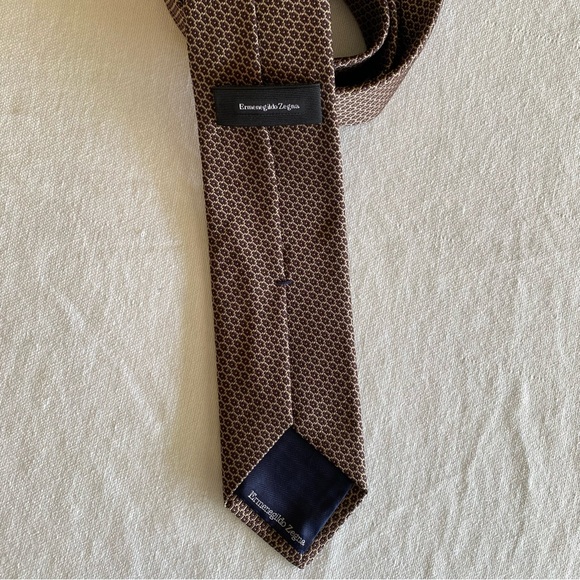 Ermenegildo Zegna Geometric Pattern Silk Tie Made In Italy Quiet Luxury Career - Picture 6 of 6
